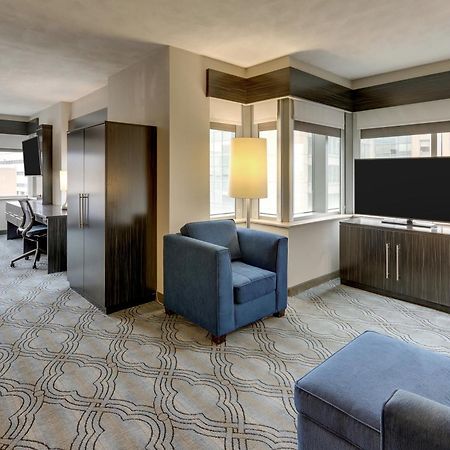 Doubletree By Hilton St. Louis Forest Park Exterior photo