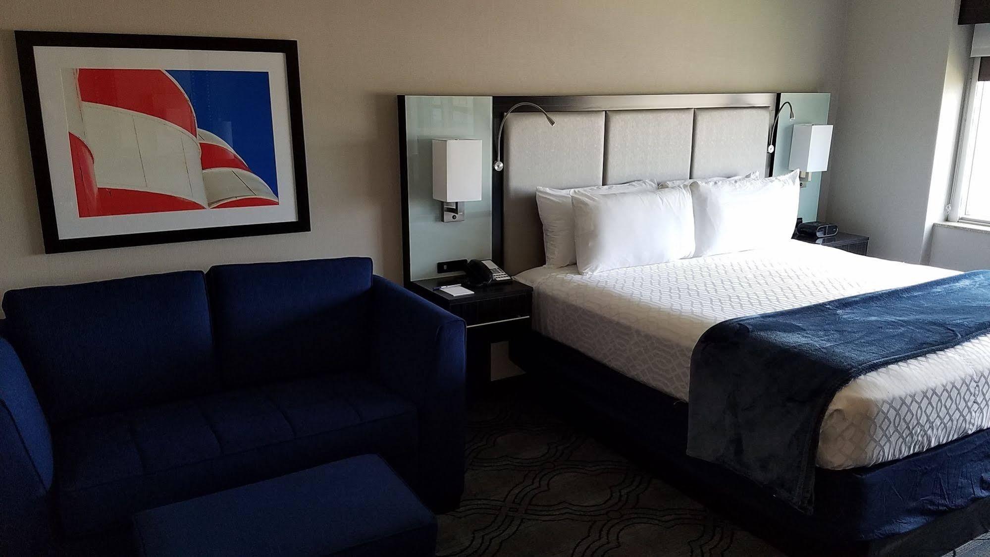 Doubletree By Hilton St. Louis Forest Park Exterior photo