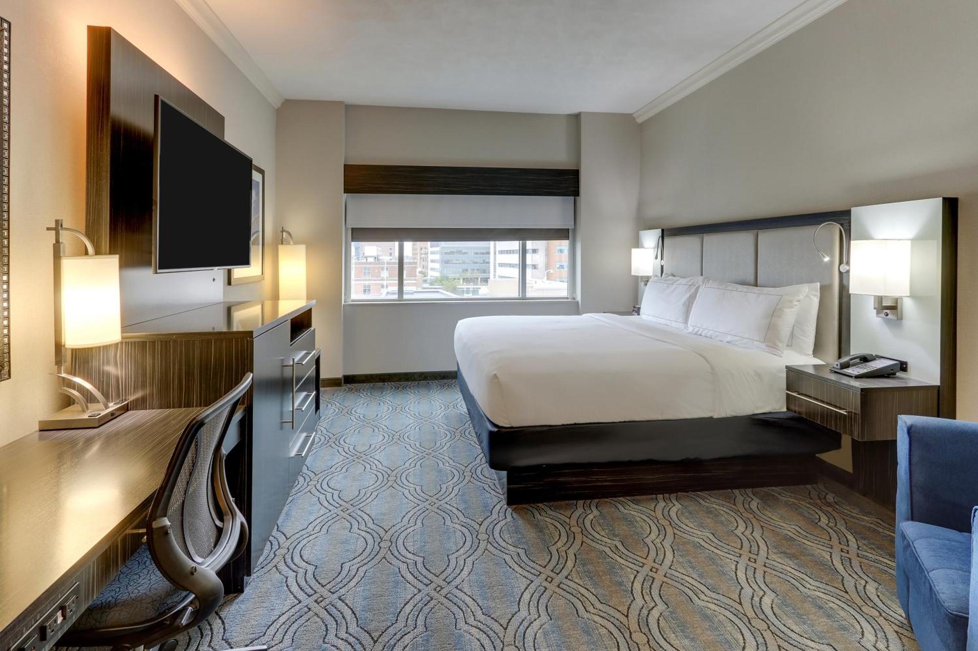 Doubletree By Hilton St. Louis Forest Park Exterior photo