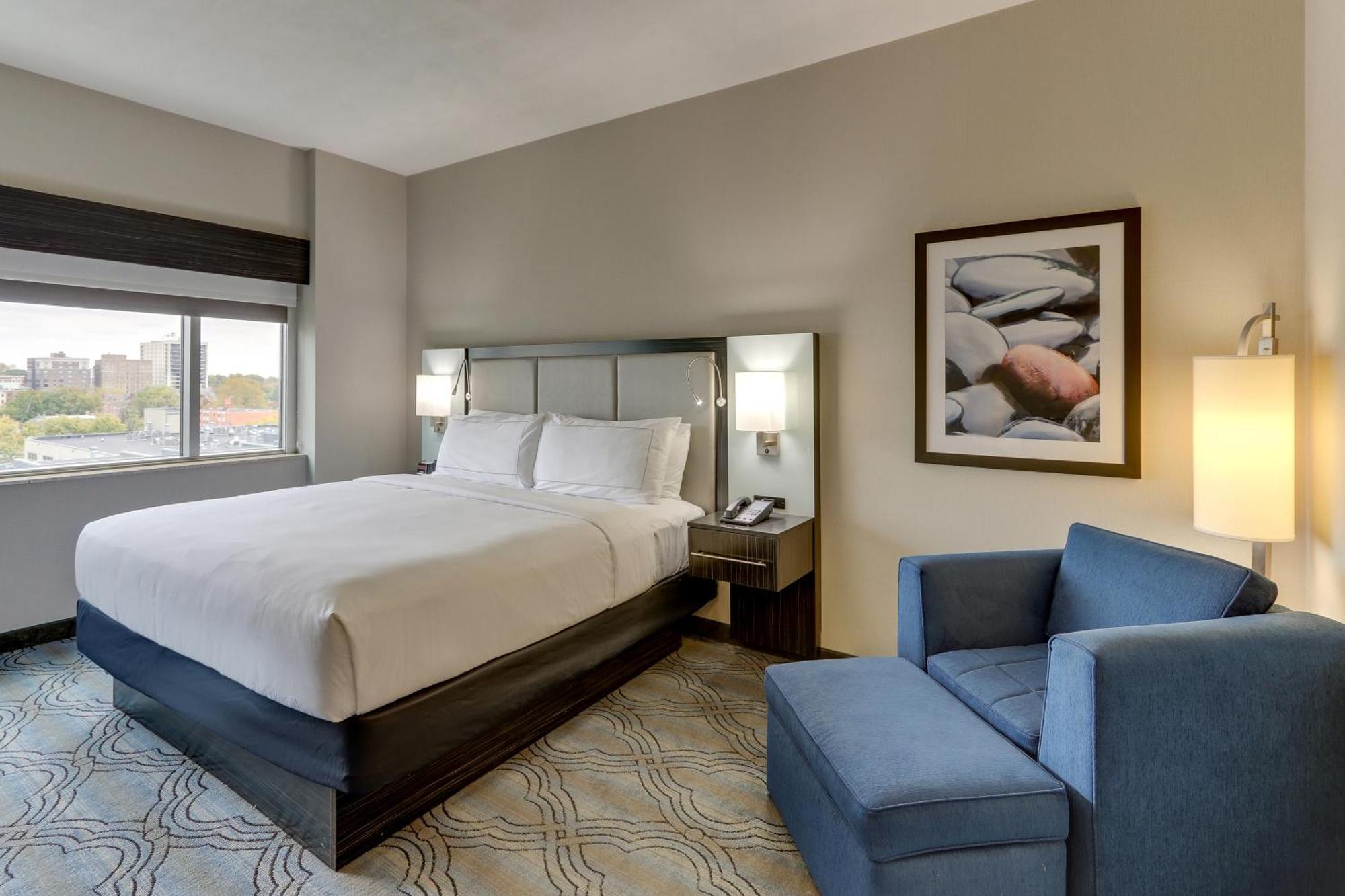 Doubletree By Hilton St. Louis Forest Park Exterior photo